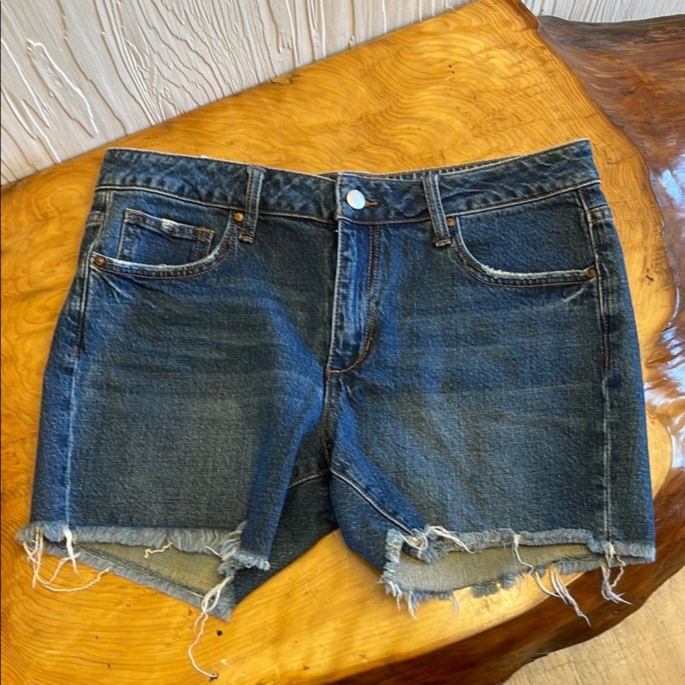 Joes brand denim jean shorts. Size 31